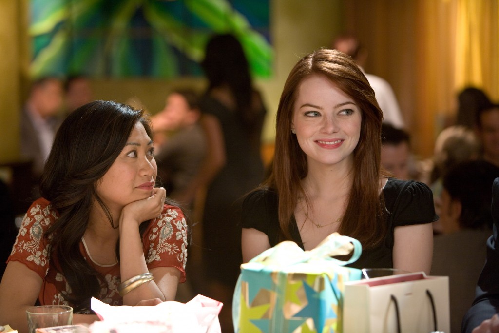 (L-r) LIZA LAPIRA as Liz and EMMA STONE as Hannah in Warner Bros. Pictures comedy CRAZY, STUPID, LOVE. a Warner Bros. Pictures release.