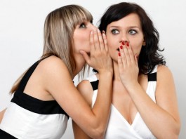 Η απλή φράση που θα δώσει τέλος στα κουτσομπολιά μια για πάντα.