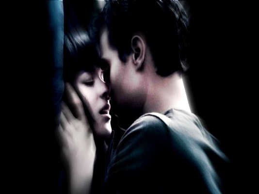 6 infos για το σεξ του «Πενήντα Αποχρώσεις του Γκρι» που… δεν ισχύουν!