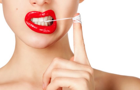 Ο No 1 λόγος που πρέπει να πάψεις να μασάς τσίχλα!