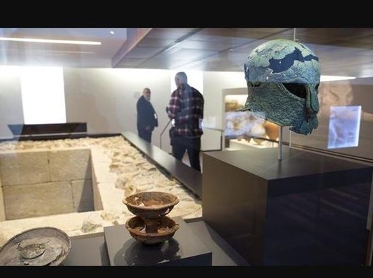 Ο μυστηριώδης Ελληνας οπλίτης που κοσμεί το Μουσείο της Μάλαγα