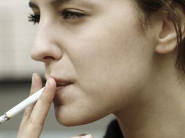 Γιατί το κάπνισμα παχαίνει; Νέα έρευνα