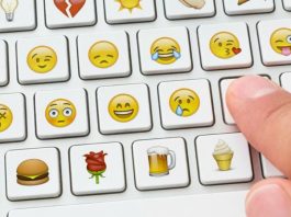 Η πρώτη καταδίκη για… χαμογελαστό emoticon στο Facebook