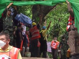 Διασώθηκε και όγδοο παιδί από το σπήλαιο της Ταϊλάνδης -Αγωνία για τα 4 παιδιά και τον προπονητή τους που παραμένουν στη σπηλιά