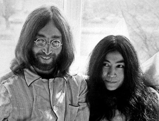 Έρχεται η ταινία για τη ζωή και τη σχέση των Τζον Λένον και Γιόκο Όνο