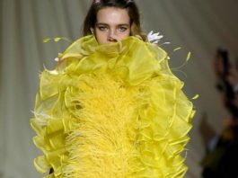 Η Ελληνική υπογραφή στην πασαρέλα του Λονδίνου που εντυπωσίασε