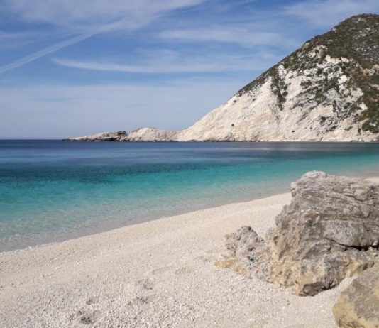 Η εφαρμογή οδηγός για την καλύτερη παραλία…