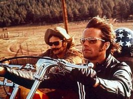 Πέθανε ο “ξένοιαστος καβαλάρης” – ο διάσημος ηθοποιός Πίτερ Φόντα