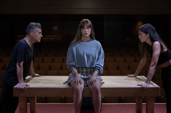 4)ΦΩΤΟ ΦΥΛΑΚΤΟΠΟΥΛΟΥ_ΤΣΙΛΙΜΠΙΟΥ ΓΕΝΝΑΤΑΣ ΧΑΤΖΗΑΘΑΝΑΣΙΟΥ_ ΧΑΤΖΗΑΘΑΝΑΣΙΟΥ -ΓΕΝΝΑΤΑΣ-ΤΣΙΛΙΜΠΙΟΥ